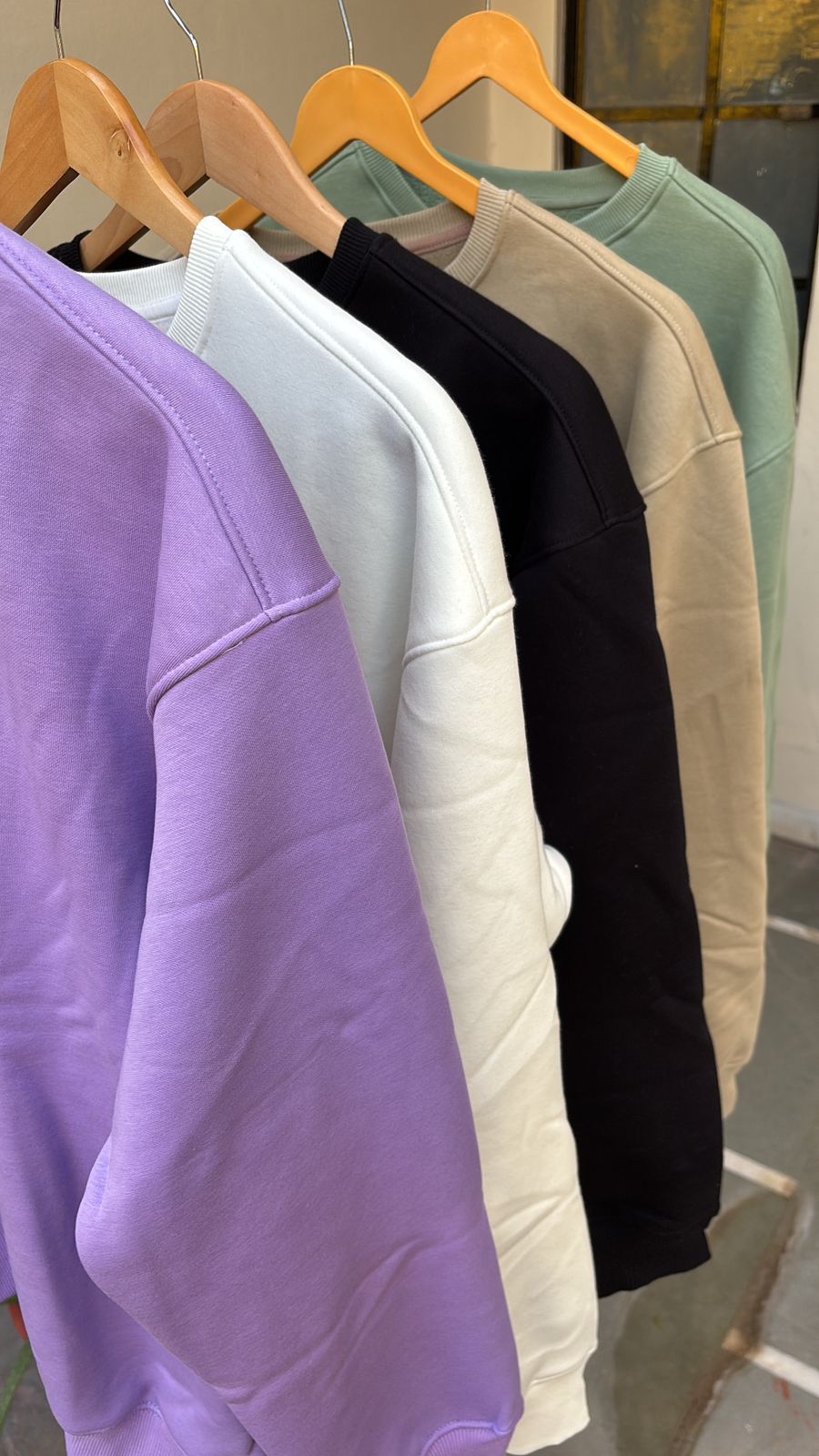 Sweatshirt