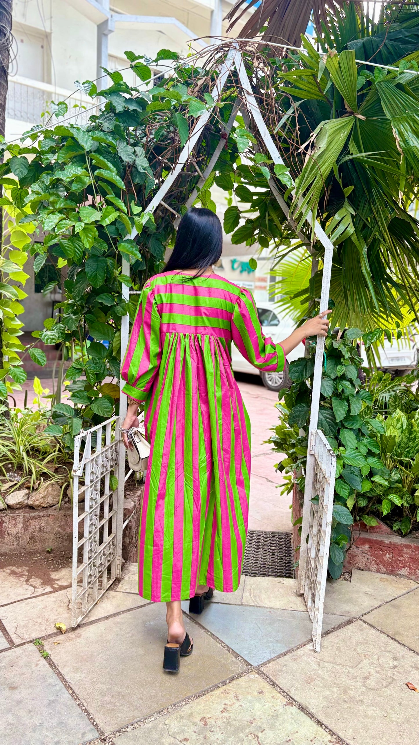 TOTA MAINA DRESS
